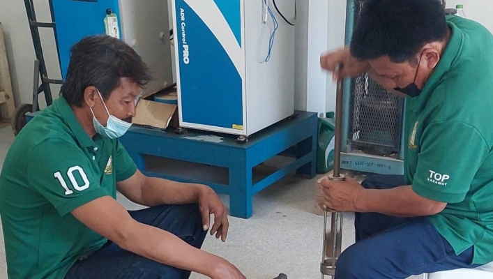 สทน.7 ทดสอบคุณสมบัติของหินใหญ่ เหล็กเส้น และออกแบบส่วนผสมคอนกรีต โครงการปรับปรุงซ่อมแซมแหล่งน้ำห้วยไม้เต็ง