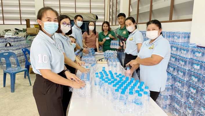 สทน.1 จัดเตรียมน้ำดื่ม ส่งมอบความสุขให้กับประชาชน โครงการ