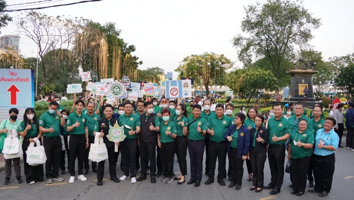 รัฐมนตรีฯ วราวุธ ร่วมงานออกร้านกาชาด บูธกระทรวงทรัพยากรธรรมชาติและสิ่งแวดล้อมประจำปี 2565