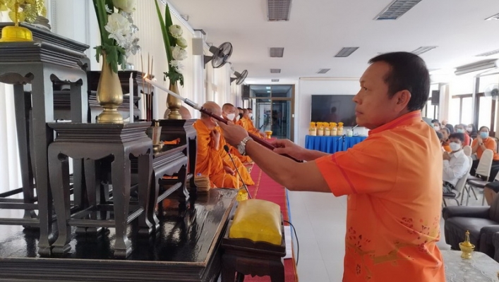 สทภ.10 จัดพิธีทำบุญเลี้ยงพระเพื่อความเป็นสิริมงคลแก่หน่วยงานและเจ้าหน้าที่