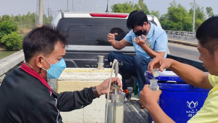 สทน.11 ศูนย์สำรวจอุทกวิทยาอุบลราชธานี (ส่วนอุทกวิทยา ) ดำเนินกิจกรรมการติดตามกิจกรรมการติดตามตรวจสอบคุณภาพน้ำ ประจำปี 2566 ที่แม่น้ำมูล