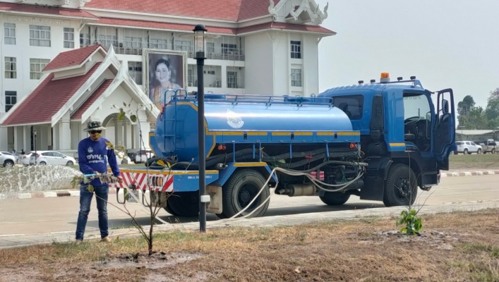 ทส.ทน.สทน. 11 ให้การสนับสนุนรถบรรทุกน้ำ