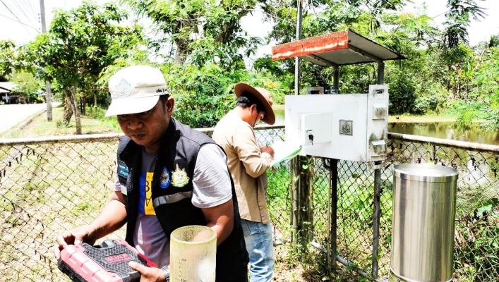 สทน.8 โดยส่วนอุทกวิทยาที่ 1 สงขลา เตรียมพร้อมรับมือ ฤดูฝน ตรวจสอบ ซ่อม บำรุงรักษา สถานีเตือนภัยล่วงหน้า น้ำหลาก-ดินถล่ม ในพื้นที่จังหวัดพัทลุง และจังหวัดตรัง