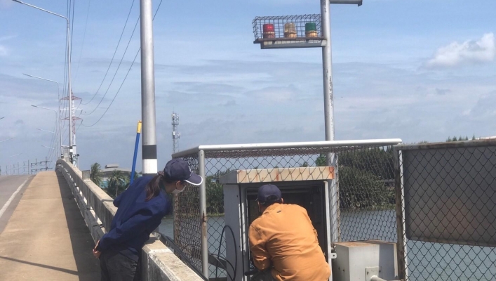 สทน.7 ลงพื้นที่ตรวจสอบ และบำรุงรักษาสถานีโทรมาตร (Telemetering) ลุ่มน้ำท่าจีน และระบบส่งสัญญาณภาพ (CCTV) ในเขตพื้นที่จังหวัดนครปฐม จังหวัดสมุทรสาคร