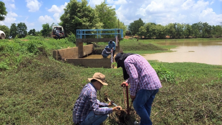 สทน.4  ลงพื้นที่ตรวจสอบและบำรุงรักษาระบบตรวจวัดปริมาณน้ำเก็บกักในแหล่งน้ำขนาดเล็ก