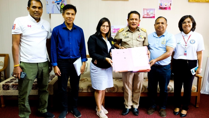 สทน.8 ส่งมอบรอกโซ่ของโครงการปรับปรุงเพิ่มประสิทธิภาพฝายน้ำล้นคลองอิตำฯ ให้เทศบาลเมืองทุ่งตำเสา ไว้ใช้บริหารจัดการทรัพยากรน้ำในพื้นที่บริการของโครงการ
