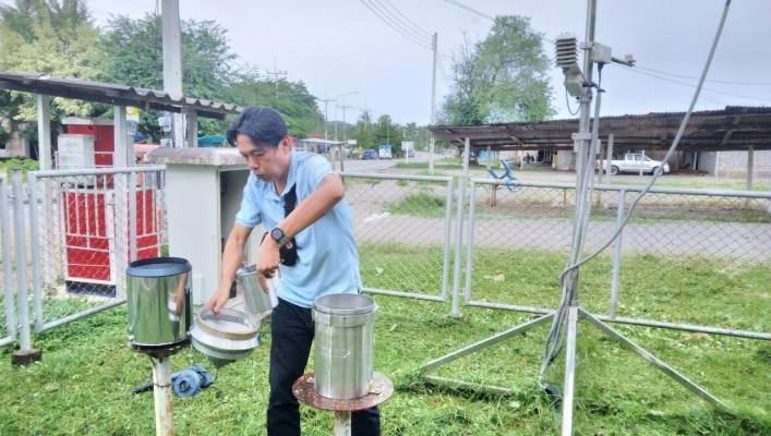 สทน.7 ลงพื้นที่ตรวจสอบ ซ่อมแซม และบำรุงรักษาสถานีอุตุนิยมวิทยาและอุทกวิทยา ในเขตพื้นที่จังหวัดเพชรบุรี จังหวัดประจวบคีรีขันธ์ และจังหวัดชุมพร