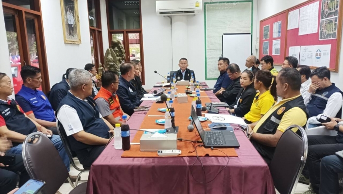วันที่ 1 ตุลาคม 2566 สทน.9 ลงพื้นที่เข้ารวมประชุมและติดตามการลงพื้นที่ของ นายสมศักดิ์  เทพสุทิน รองนายกรัฐมนตรี เพื่อเตรียมการรับมือสถานการณ์น้ำท่วมในพื้นที่ จ.สุโขทัย ณ ห้องประชุมสนามบินสุโขทัย