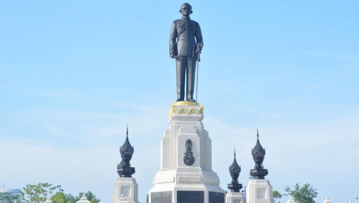 13 ตุลาคม “วันนวมินทรมหาราช”
