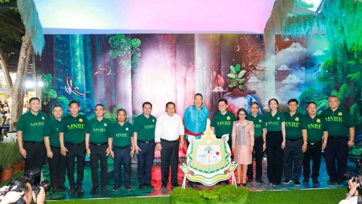 นายกฯ เศรษฐา เยี่ยมชมงานออกร้านกาชาดทส. “งานกาชาด 100 ปี พุทธศักราช 2566”