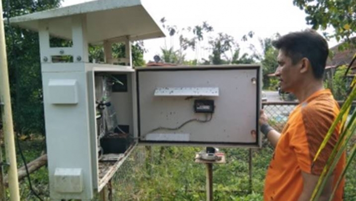 สทน.10 ตรวจสอบระบบการจัดเก็บข้อมูลน้ำฝน ซ่อมแซม บำรุงรักษาสถานีเตือนภัยล่วงหน้า EWS. พื้นที่ จ.ชุมพร