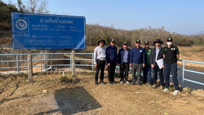 สทน.1 ส่วนพัฒนาและพื้นฟูแหล่งน้ำ ลงพื้นที่ตรวจติดตามงานโครงการปรับปรุงเพิ่มประสิทธิภาพอ่างเก็บน้ำแม่แสด  พร้อมระบบกระจายน้ำ บ้านป่าฝาง หมู่ที่ 5 ตำบลวังทรายคำ อำเภอวังเหนือ จังหวัดลำปาง