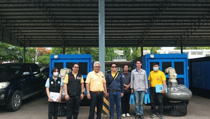 กพน.2 ลงพื้นที่จัดส่งและตรวจรับเครื่องสูบน้ำแบบเคลื่อนที่ระบบไฮดรอลิค ขนาด 24 นิ้ว อัตราการไหล 1,500 ลิตรต่อวินาที ระยะสูบส่ง 4 เมตร และเครื่องสูบน้ำระบบไฮดรอลิคส่งระยะไกล ณ สำนักงานทรัพยากรน้ำที่ 7