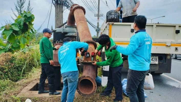 สทน.10 สนับสนุนเครื่องสูบน้ำพร้อมเจ้าหน้าที่แก้ไขปัญหาอุทกภัยในพื้นที่ จ.ภูเก็ต