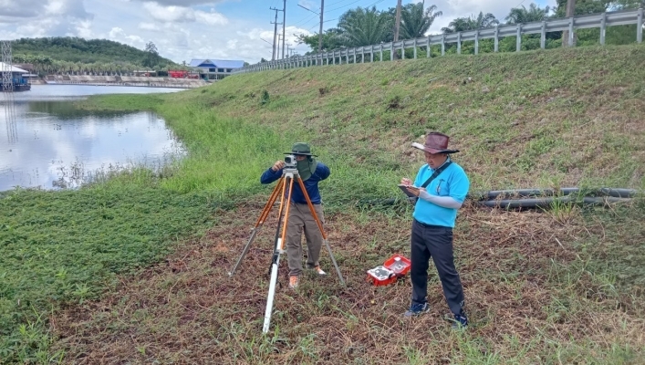 สทน.7 ลงพื้นที่ ตรวจสอบ และบำรุงรักษา และติดต่อประสานงานข้อมูลระบบตรวจวัดปริมาตรน้ำเก็บกักในแหล่งน้ำ ขนาดเล็กในภาคตะวันตก