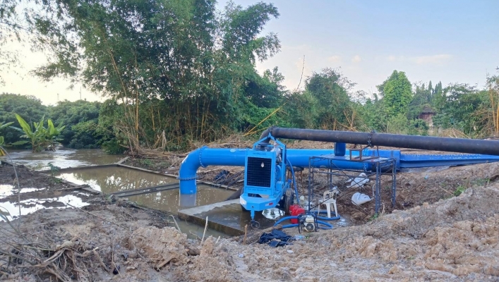 สทน.1 ลงพื้นที่ช่วยเหลือประชาชน สูบระบายน้ำท่วมขัง อ.หางดง จ.เชียงใหม่