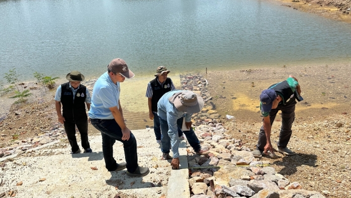 สทน.7 ลงพื้นที่ตรวจติดตามโครงการปรับปรุงเพิ่มประสิทธิภาพแหล่งน้ำพร้อมระบบกระจายน้ำ สนับสนุนศูนย์วิจัยและบำรุงพันธุ์สัตว์หนองกวาง