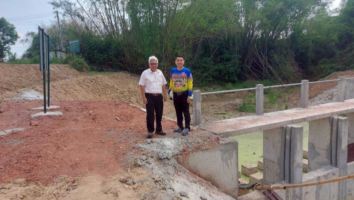 สทน.7 สำรวจพื้นที่ให้การสนับสนุนเครื่องสูบน้ำเพื่อช่วยเหลือพื้นที่ขาดแคลนน้ำในการอุปโภคและบริโภค