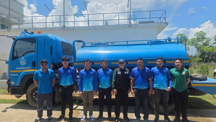 สทน.10 สนับสนุนรถบรรทุกน้ำ ขนาด 6,000 ลิตร เพื่อช่วยเหลือประชาชนที่ประสบปัญหาภัยแล้งและขาดแคลนน้ำอุปโภคบริโภค