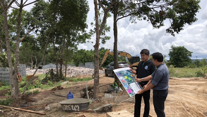 สทน.7 ลงพื้นที่ติดตามการดำเนินงานโครงการก่อสร้าง เพื่อแก้ปัญหาการขาดแคลนน้ำดิบสำหรับผลิตน้ำประปาให้กับประชาชนตำบลบ้านกรูด