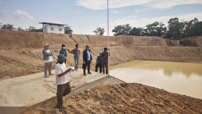 สทน.6 ลงพื้นที่ตรวจติดตามการดำเนินงาน โครงการอนุรักษ์ฟื้นฟูพร้อมระบบกระจายน้ำหนองแวง สนับสนุน (คทช.) หมู่ที่ 10 ตำบลหนองแวง อำเภอโคกสูง จังหวัดสระแก้ว
