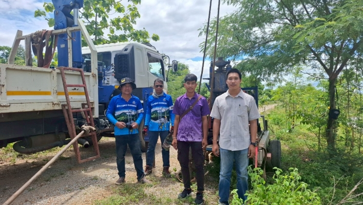 สทน.2 เจาะสำรวจชั้นดินโครงการอนุรักษ์ฟื้นฟูสระเขาระแหง พร้อมระบบกระจายน้ำด้วยพลังงานแสงอาทิตย์ หมู่ที่ 9 ตำบลหนองไผ่ อำเภอหนองขาหย่าง จังหวัดอุทัยธานี