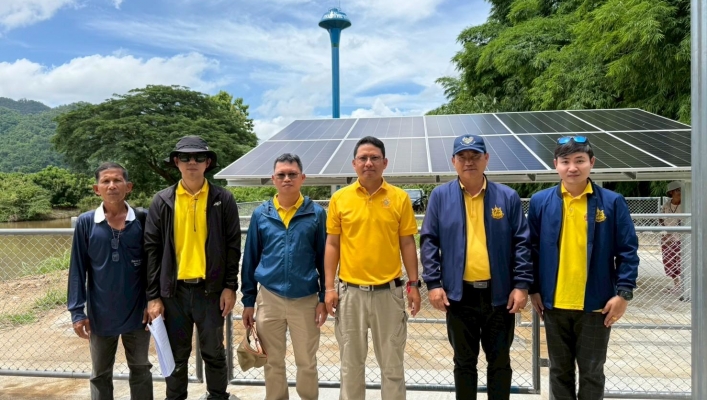 กรมทรัพยากรน้ำ โดย สำนักงานทรัพยากรน้ำที่ 1 โครงการก่อสร้างระบบกระจายน้ำด้วยพลังงานแสงอาทิตย์ จากฝายทำนบดินบ้านใหม่เสรีธรรม