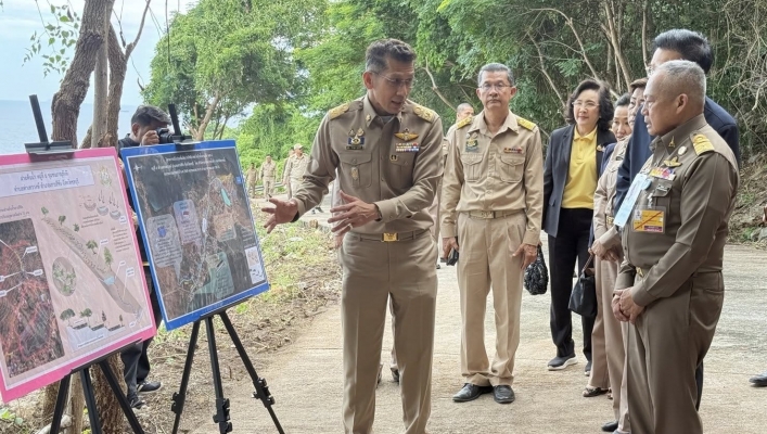 ราชเลขานุการในพระองค์ฯ ลงพื้นที่เกาะสีชัง ติดตามโครงการพัฒนาแหล่งน้ำและเพิ่มพื้นที่สีเขียว เพื่อฟื้นฟูระบบนิเวศอย่างยั่งยืน