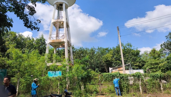 สทน.6 เข้าดำเนินการสำรวจสภาพภูมิประเทศ โครงการอนุรักษ์ฟื้นฟูแหล่งน้ำคุ้มสุวรรณ พร้อมระบบกระจายน้ำด้วยพลังงานแสงอาทิตย์ จังหวัดฉะเชิงเทรา