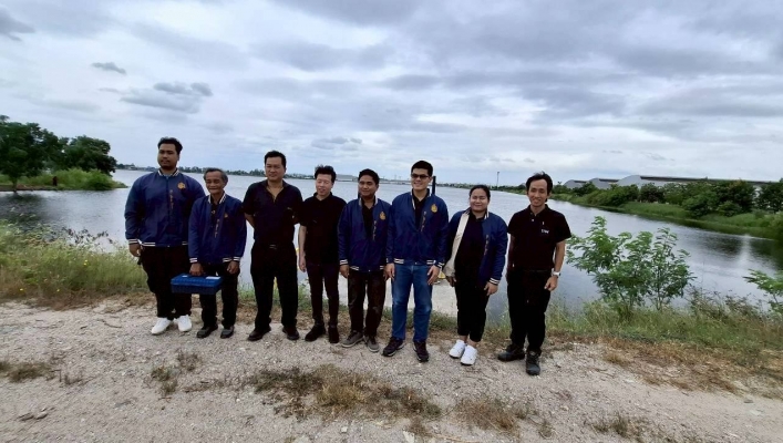 สำนักงานทรัพยากรน้ำที่ 6 ลงพื้นที่ร้อยลวดประทับตราเม็ดตะกั่วกับเครื่องวัดปริมาณน้ำ ของ บริษัท อมตะ ยู จำกัด