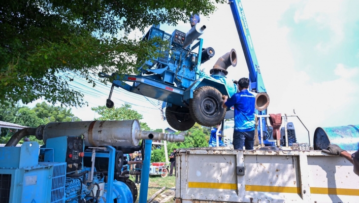 “กรมทรัพยากรน้ำ” ลงพื้นที่อ่างทอง–สิงห์บุรี เร่งระบายน้ำท่วม ติดตั้งเครื่องสูบน้ำช่วยชาวบ้านกว่า 700 ครัวเรือน