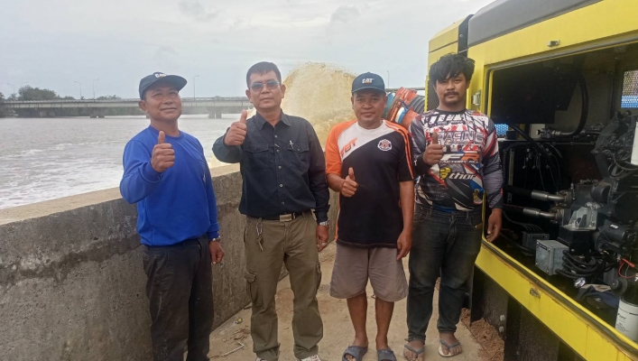 ทส. ทน. สทน.11 ส่วนเครื่องกล ติดตามสถานการณ์น้ำ สูบระบายน้ำท่วมขัง จังหวัดอุบลราชธานี