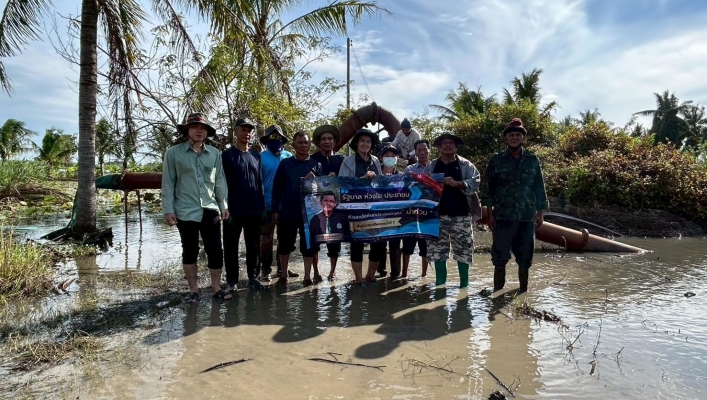 สทน.7 ติดตั้งเครื่องสูบน้ำ เพื่อเร่งระบายน้ำออกจากพื้นการเกษตรและบ้านเรือนของประชาชนในพื้นที่ตำบลสระพังลาน อำเภออู่ทอง จังหวัดสุพรรณบุรี