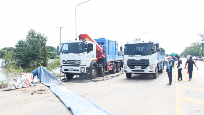 “ทส.ห่วงใยประชาชน” ช่วยประชาชนผ่านพ้นวิกฤติอุทกภัย กรมทรัพยากรน้ำ โดย สำนักงานทรัพยากรน้ำที่ 1 ติดตั้งเครื่องสูบน้ำ 24 นิ้ว ช่วยเหลือประชาชน ในพื้นที่อำเภออินทร์บุรี จังหวัดสิงห์บุรี