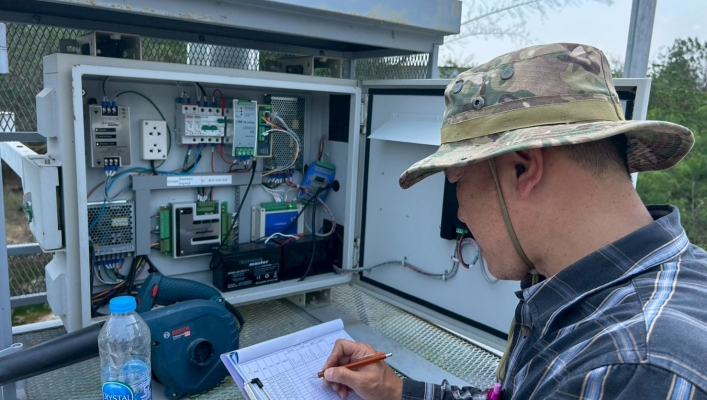 สทน.7 ลงพื้นที่ตรวจสอบ ซ่อมแซม ปรับปรุง และบำรุงรักษาสถานีเตือนภัยล่วงหน้า (Early Warning) น้ำท่วมฉับพลัน - ดินถล่ม ในเขตพื้นที่จังหวัดราชบุรี และจังหวัดกาญจนบุรี