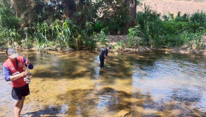 กรมทรัพยากรน้ำ โดยสำนักงานทรัพยากรน้ำที่ 1 ส่วนอุทกวิทยาที่ 3 แม่ฮ่องสอน  ลงพื้นที่สำรวจวัดปริมาณน้ำ เก็บตัวอย่างน้ำเพื่อวิเคราะห์ตะกอนแขวนลอย และซ่อมแซม ปรับปรุงสถานีอุตุนิยมวิทยา-อุทกวิทยา