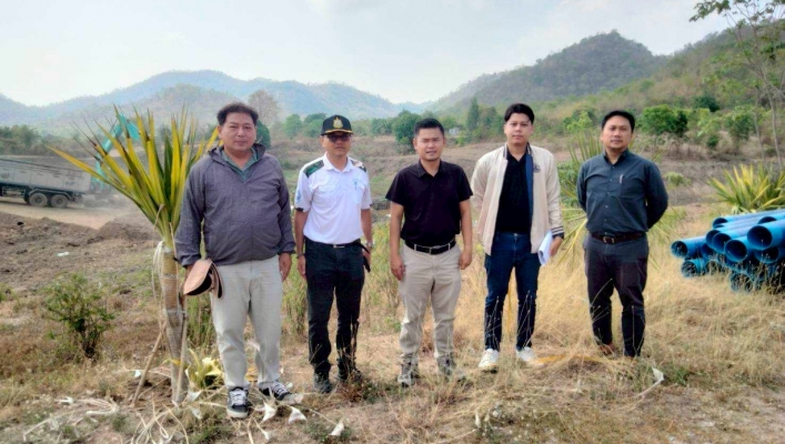 สทน.7 ลงพื้นที่ตรวจติดตามการดำเนินงานโครงการอนุรักษ์ฟื้นฟูแหล่งน้ำพร้อมระบบกระจายน้ำ บ้านชัฎหลังเต่า หมู่ที่ 7 ตำบลหนองชุมพล อำเภอเขาย้อย จังหวัดเพชรบุรี
