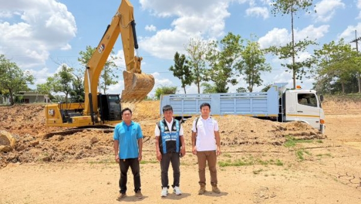 สทน.3 ติดตามการดำเนินการให้ความช่วยเหลือในการขุดลอกหนองไชยวาน