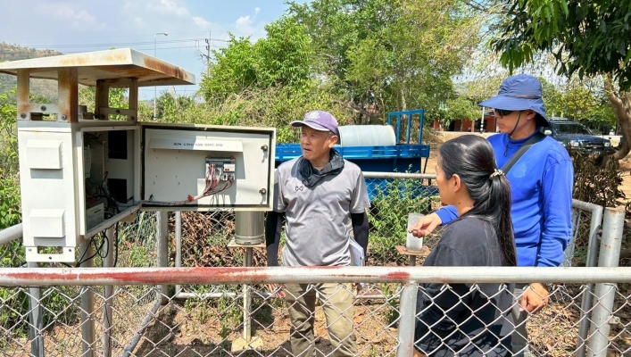 สทน.7 ลงพื้นที่ตรวจสอบ ซ่อมแซม ปรับปรุง และบำรุงรักษาสถานีเตือนภัยล่วงหน้า (Early Warning) น้ำท่วมฉับพลัน - ดินถล่ม ในเขตพื้นที่จังหวัดกาญจนบุรี และจังหวัดสุพรรณบุรี