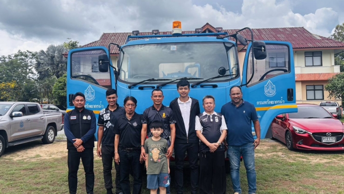 สทน.10 สนับสนุนรถบรรทุกน้ำอเนกประสงค์ เพื่อบรรเทาภัยแล้งในพื้นที่ตำบลบางนายสี อำเภอตะทั่วป่าจังหวัดพังงา