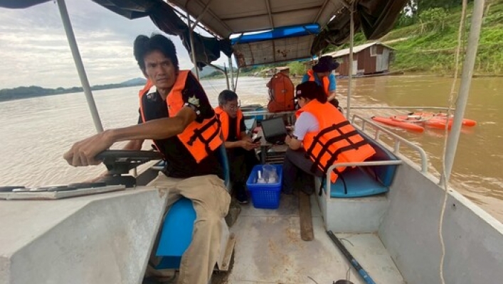 สทน.3 สำรวจปริมาณน้ำ การเก็บตัวอย่างตะกอนแขวนลอยและตะกอนท้องน้ำแม่น้ำโขง