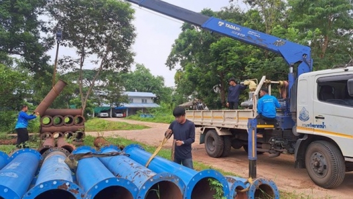 สทน.3 ดำเนินการติดตั้งเครื่องสูบน้ำ ขนาด 16 นิ้ว จำนวน 1 เครื่อง เพื่อสูบน้ำช่วยเหลือพื้นที่ ที่ได้รับผลกระทบจากอุทกภัย ชุมชนโพนทอง หมู่ที่ 7 เทศบาลตำบลกุมภวาปี อำเภอกุมภวาปี จังหวัดอุดรธานี