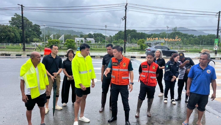 สทน.10 ลงพื้นที่เชิงรุกเพื่อตรวจความพร้อมของเครื่องจักรกลและระบบระบายน้ำ
