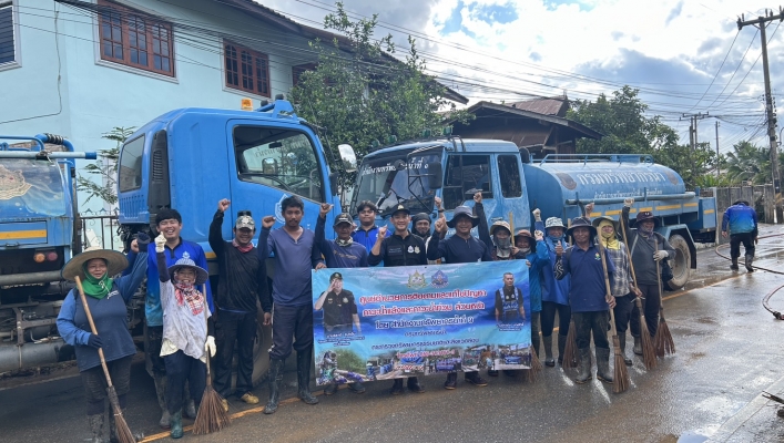สทน.9 (27 สิงหาคม 2569) ฟื้นฟูทำความสะอาด ดำเนินการฉีดน้ำล้างดินโคลนทำความสะอาดหลังระดับน้ำลดลง ในพื้นที่ชุมชนบริเวณบ้านร้อง หมู่ที่ 4 และพื้นที่ใกล้เคียง ตำบลปัว อำเภอปัว จังหวัดน่าน