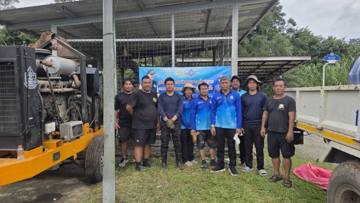 สทน.10 สนับสนุนเครื่องสูบน้ำ เร่งระบายน้ำในพื้นที่ประสบอุทกภัย เทศบาลเมืองตะกั่วป่า จังหวัดพังงา