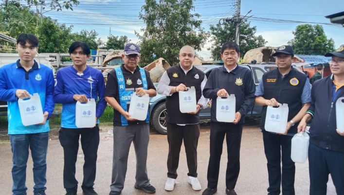 สทน.7 บูรณาการหน่วยงานสังกัด ทส. ลงพื้นที่ติดตามปัญหาน้ำท่วม พร้อมมอบน้ำดื่มช่วยเหลือประชาชน ชุมชนมหาธาตุสมานา จ.ราชบุรี